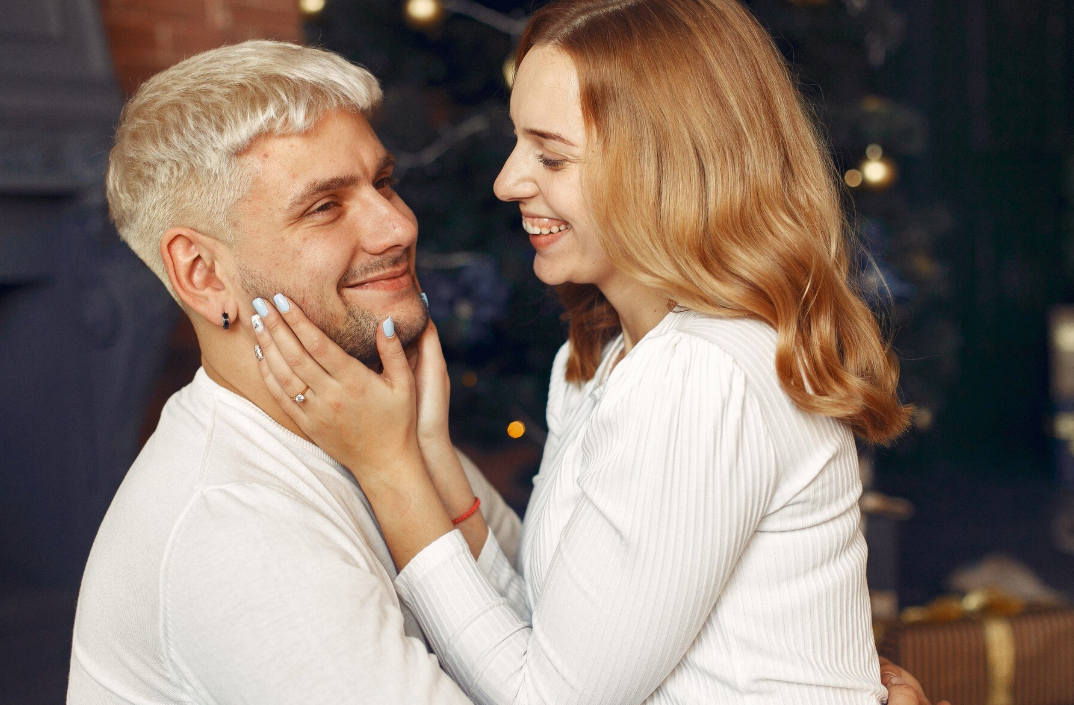 Para spędzająca czas w restauracji